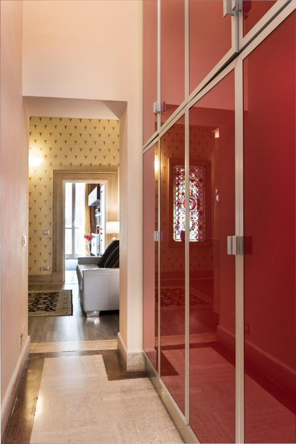 Nsm 71Viadelcorso Appartamento Con Terrazzo Rome Bagian luar foto