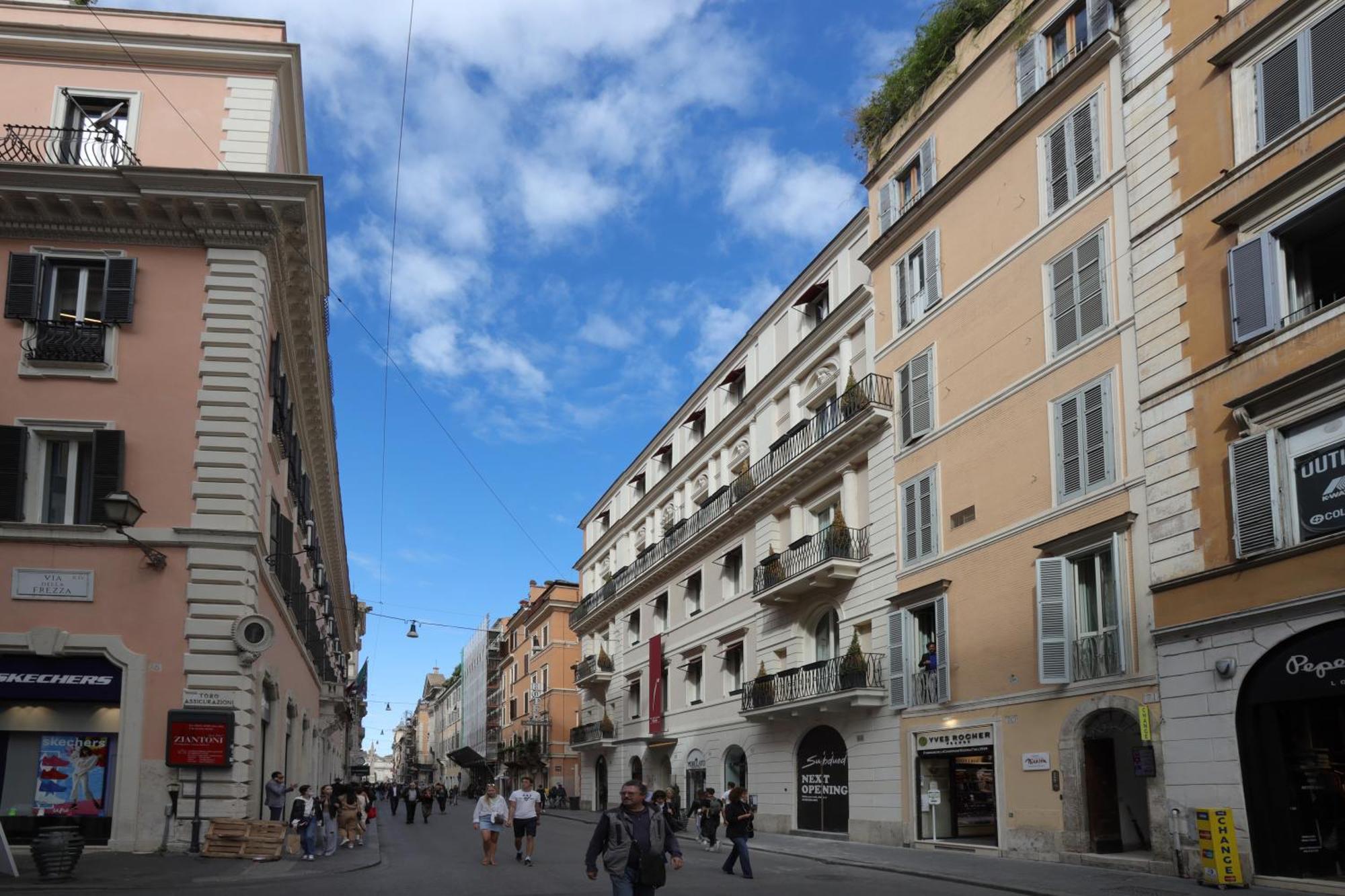 Nsm 71Viadelcorso Appartamento Con Terrazzo Rome Bagian luar foto