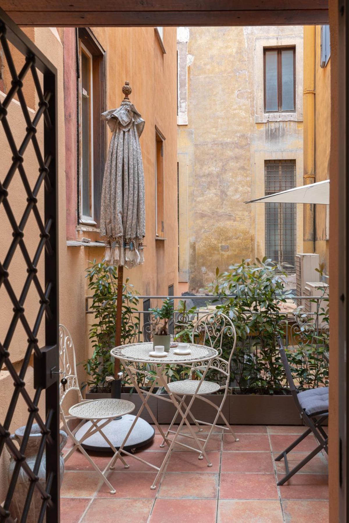 Nsm 71Viadelcorso Appartamento Con Terrazzo Rome Bagian luar foto
