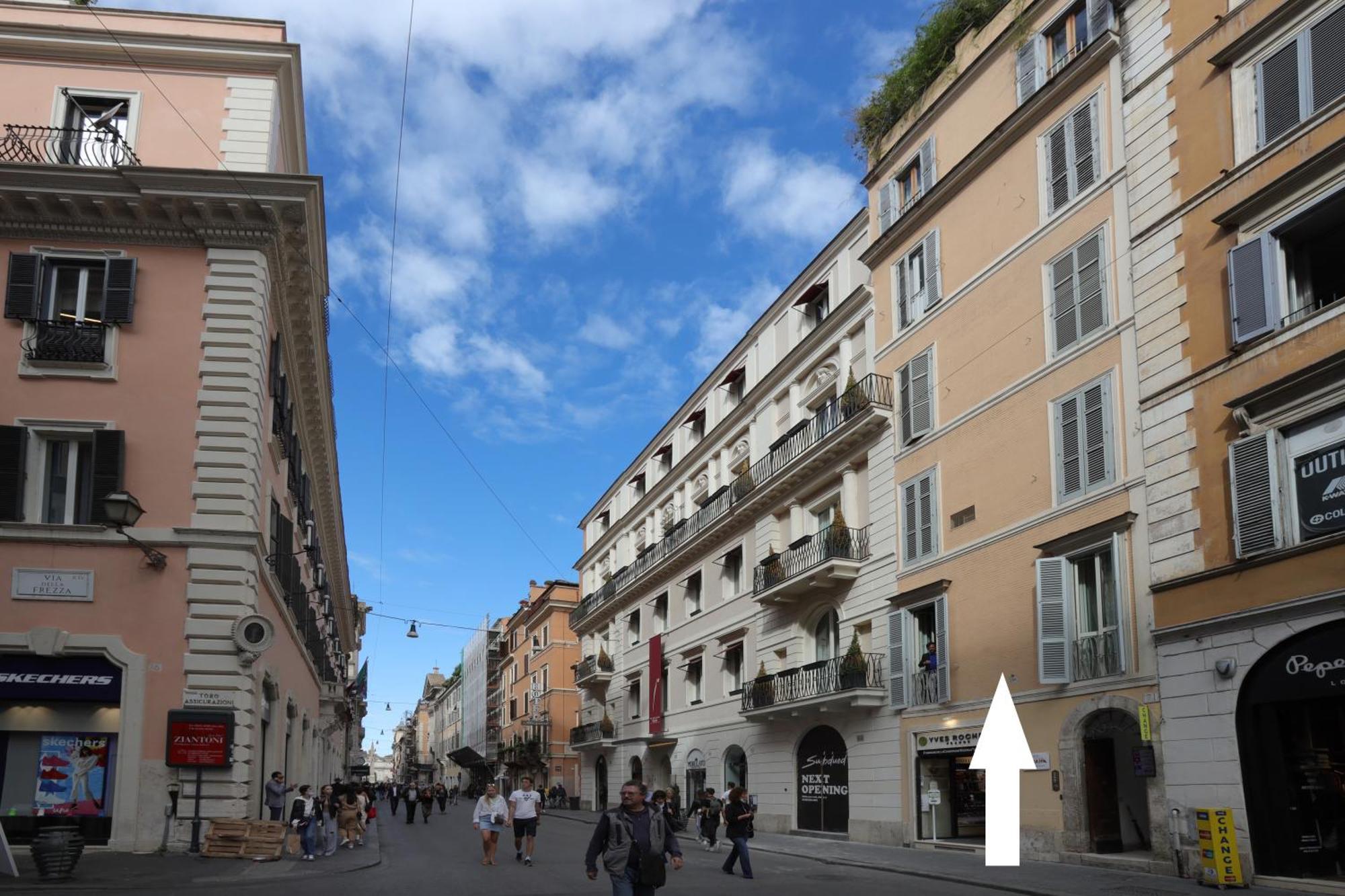 Nsm 71Viadelcorso Appartamento Con Terrazzo Rome Bagian luar foto